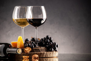 Можно ли пить древнее вино возрастом в пять тысяч лет?!