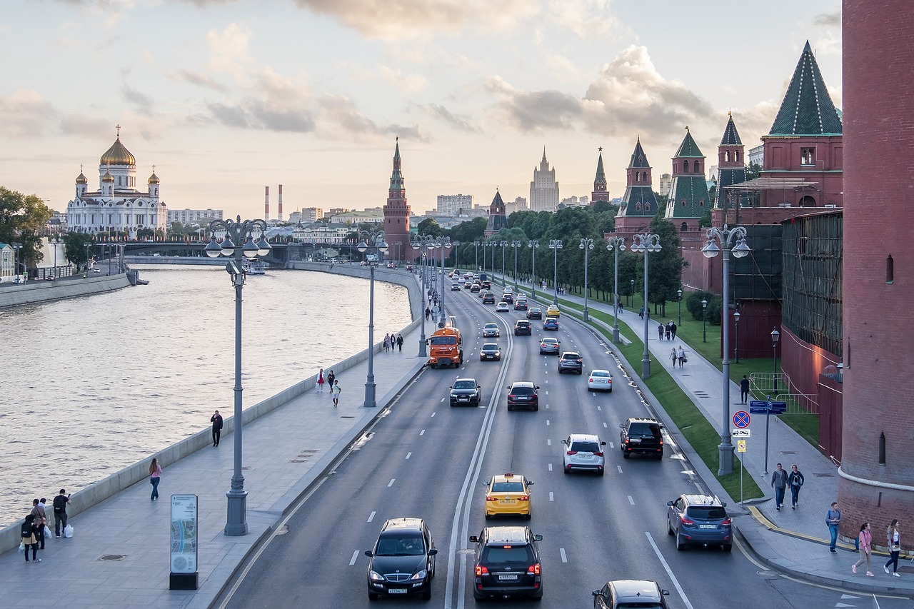 Опасность путешествий по канализационным коллекторам Москвы